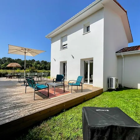 Climatisee 8 Pers, 4 Chambres, 3 Sdb Casa vacanze
